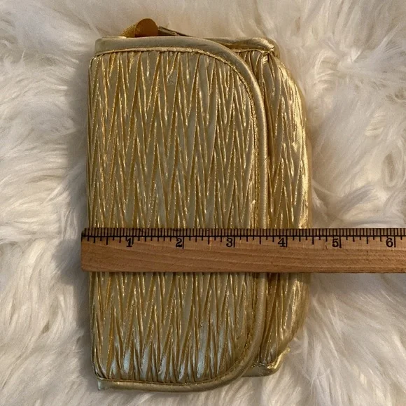 Unbranded gold gathered lame evening bag w/zip close, inside mirror $9 - Picture 9 of 11